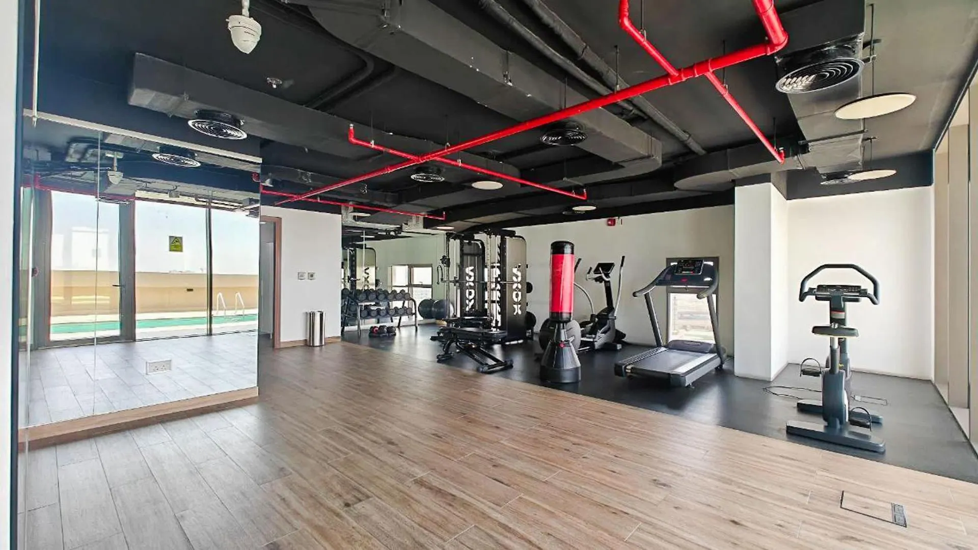 Feel The Luxury In This 1 Bedroom In East 40 Tower Dubai