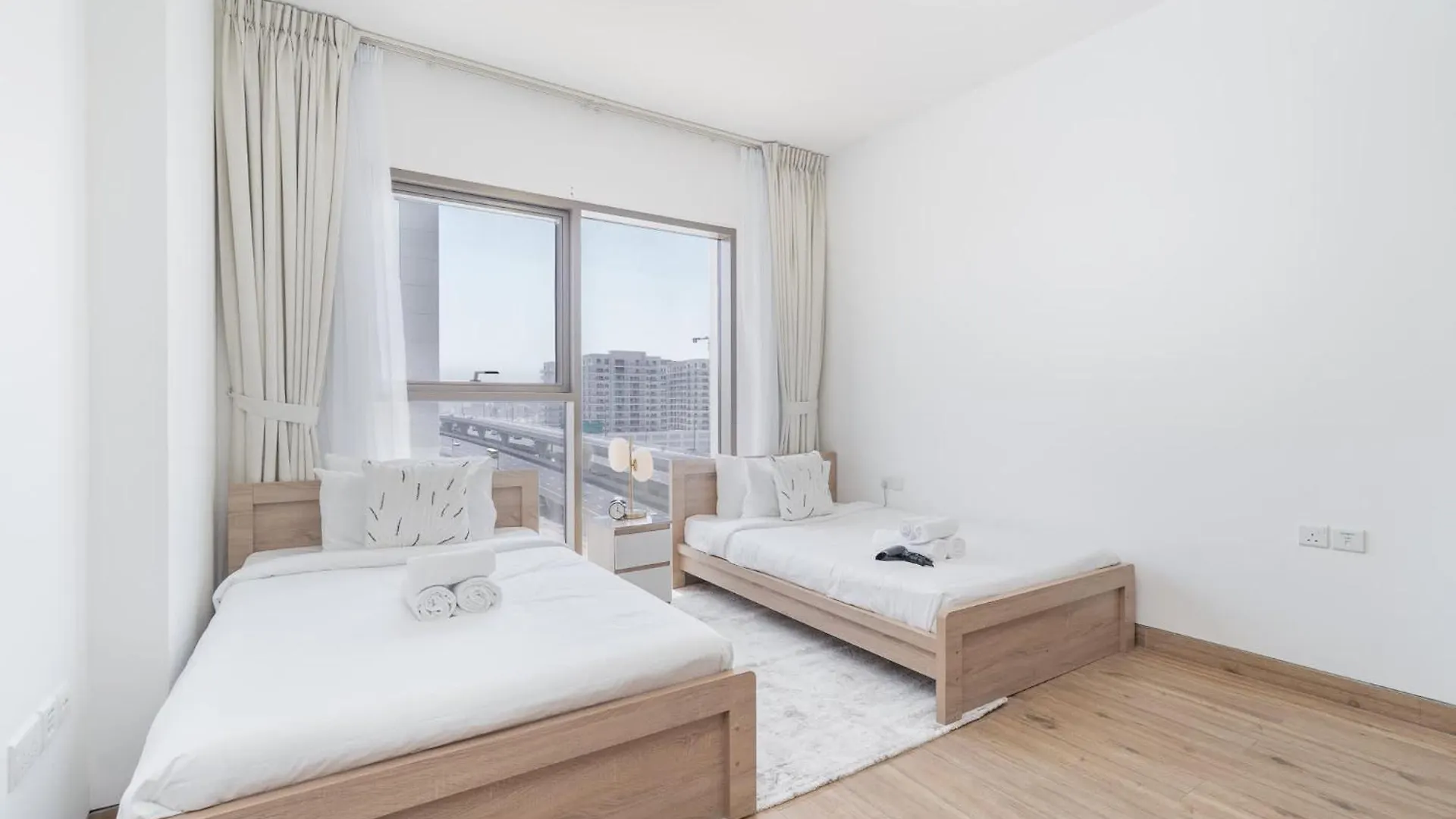 Feel The Luxury In This 1 Bedroom In East 40 Tower Dubai United Arab Emirates