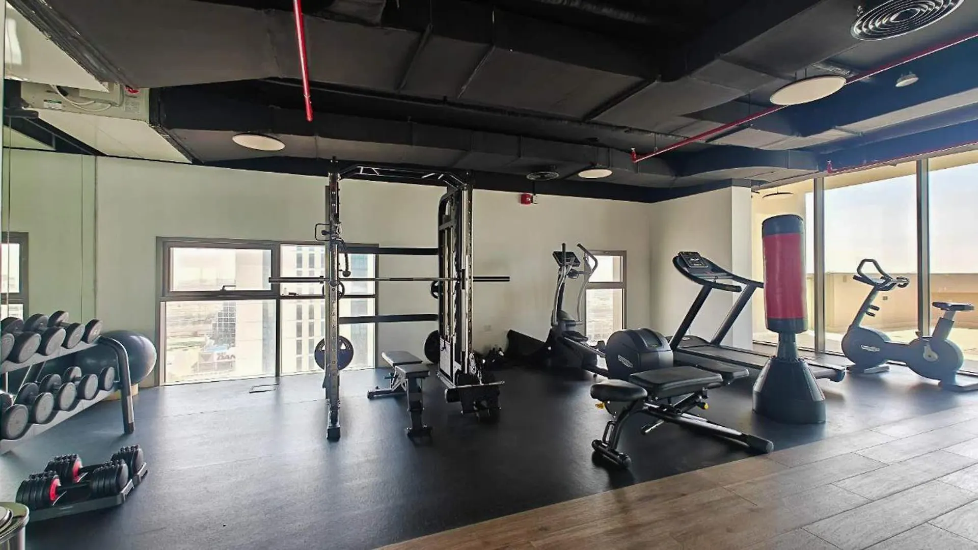 Apartment Feel The Luxury In This 1 Bedroom In East 40 Tower Dubai United Arab Emirates
