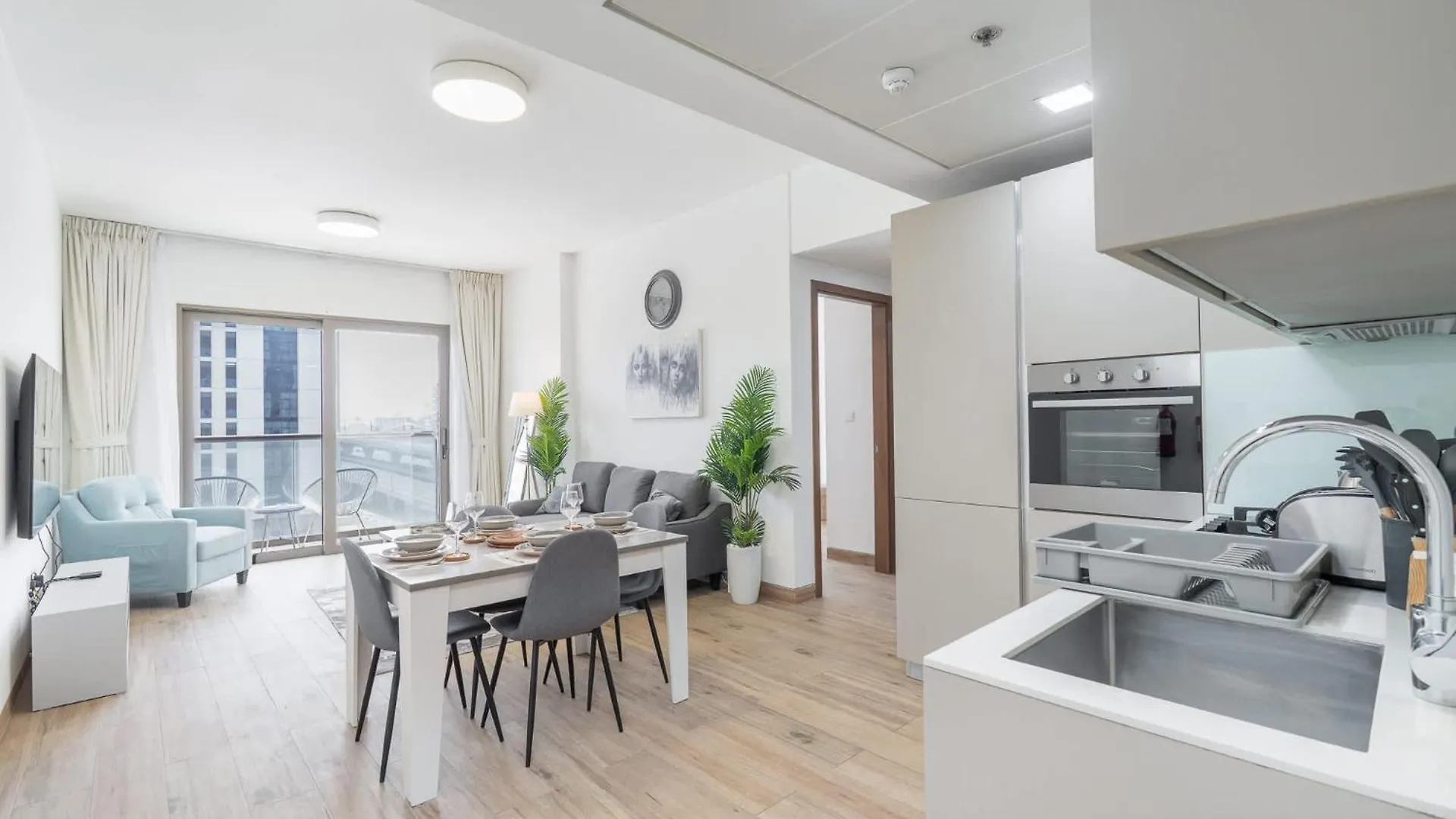 Feel The Luxury In This 1 Bedroom In East 40 Tower Dubai 0*,  United Arab Emirates
